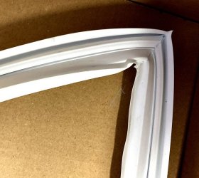 Freezer Door Seal - 2248016137 Magnetic Door Seal [Electrolux Aeg]